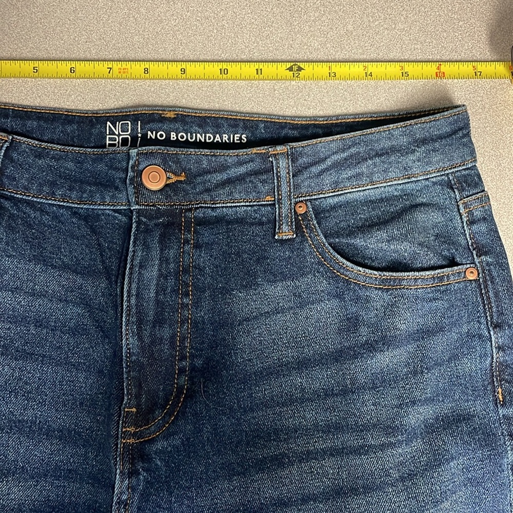 Dark wash distressed flare jeans - Picture 5 of 8